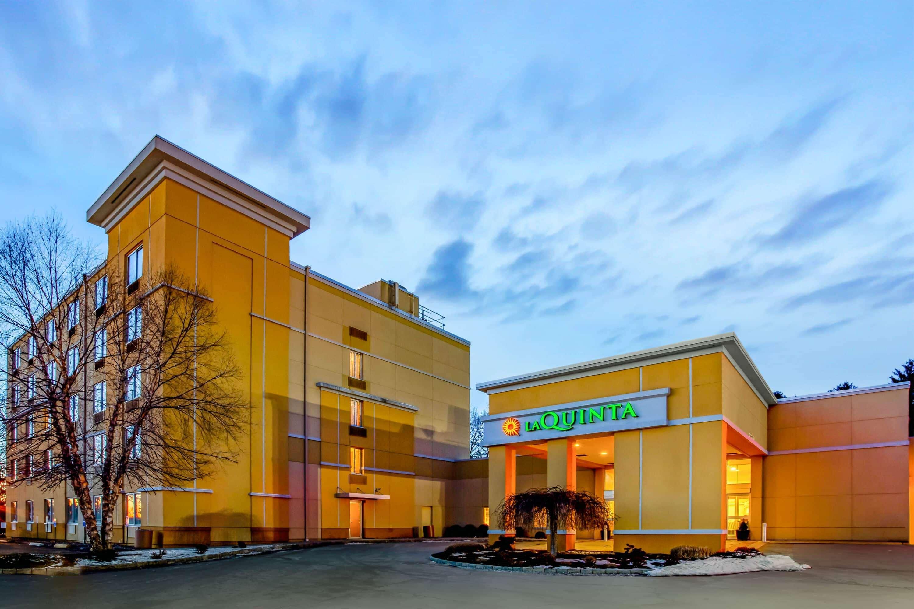 Hotel La Quinta By Wyndham Danbury Extérieur photo