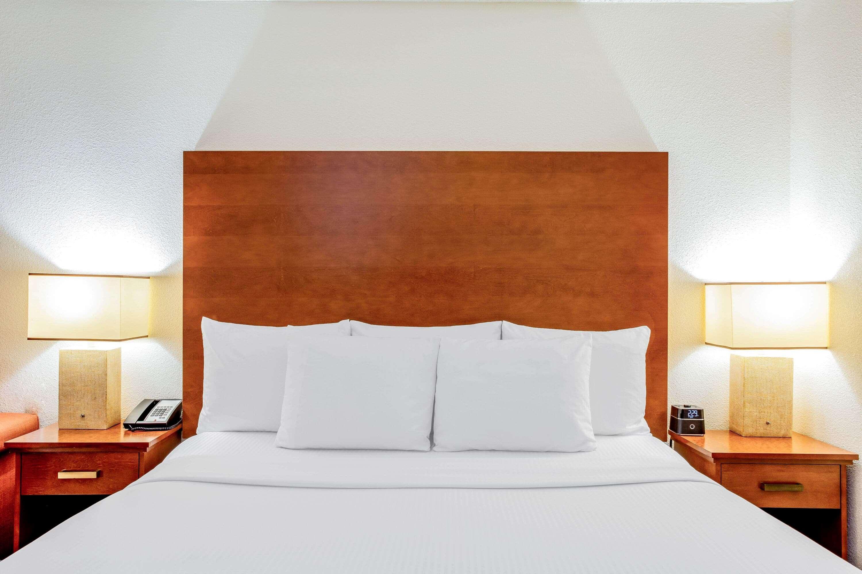 Hotel La Quinta By Wyndham Danbury Extérieur photo